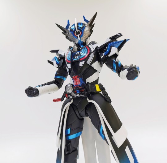 S.H.F 假面骑士CROSS-ZEVOL