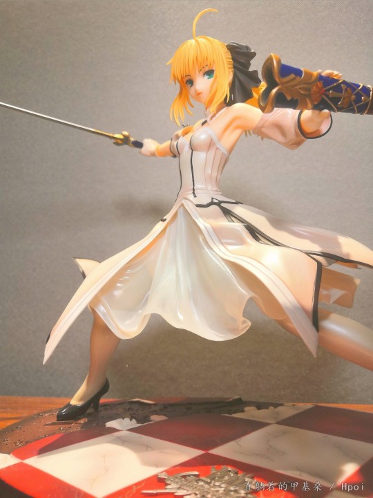 陈年老物黄金剑