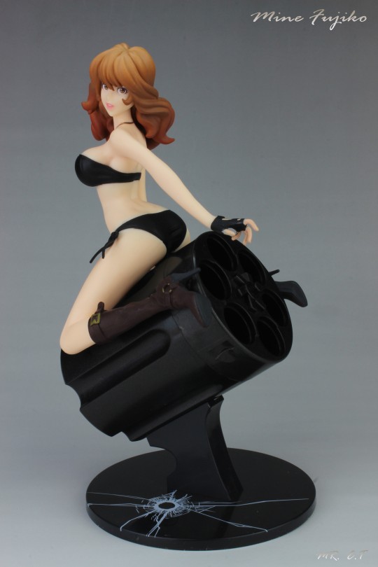 眼镜厂-峰不二子