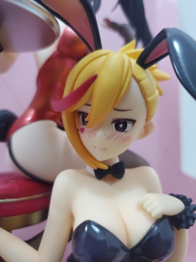 最近出荷的两个兔女郎-狂三和凛