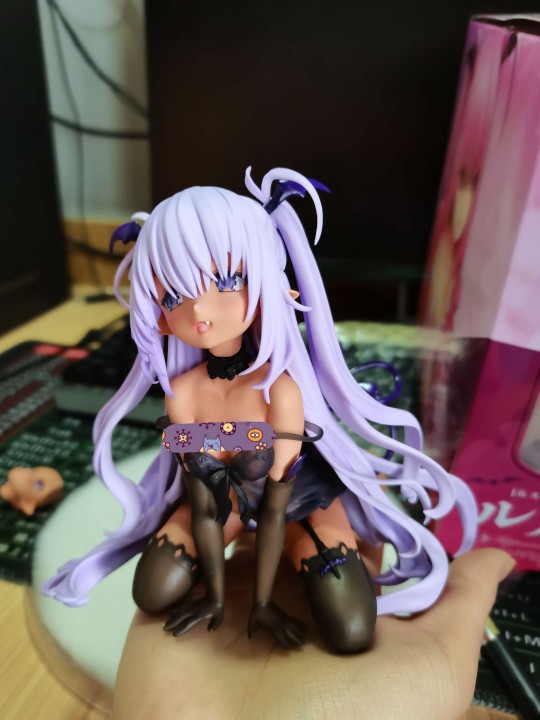 刚好可以一只手托起来