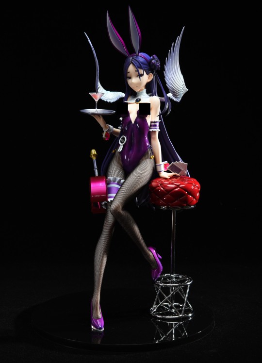 新田由比 兔女郎