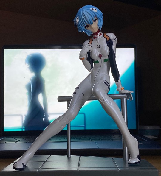 渣拍 栏杆绫波丽