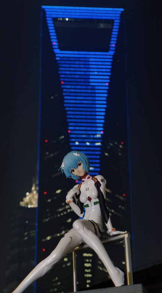 「绫波丽  在上海」手机随拍 世嘉景品绫波丽