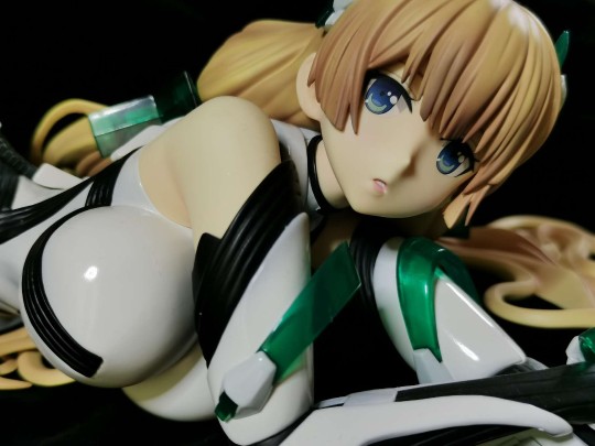 乐园追放     安吉拉.巴尔扎克