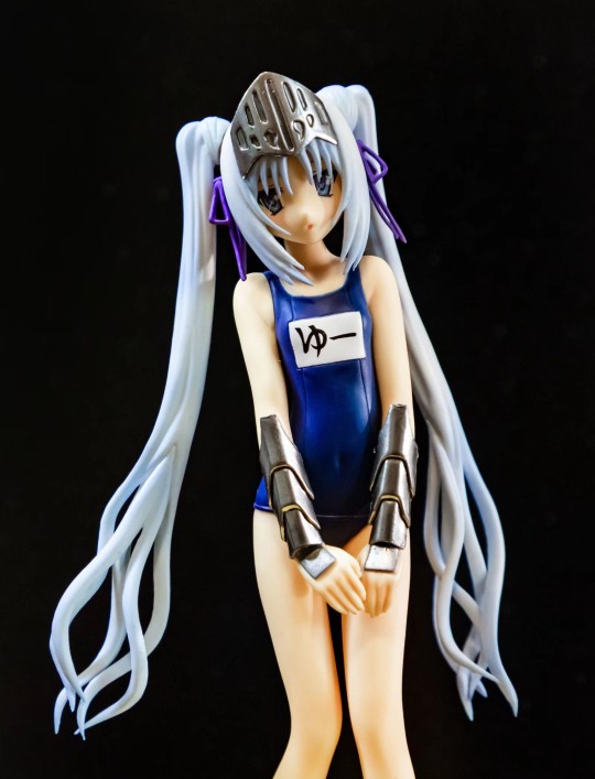 优克莉伍德泳装