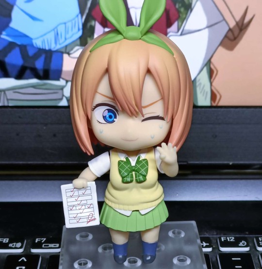 四叶粘土人 可爱但是配件好少(งᵒ̌皿ᵒ̌)ง⁼³₌₃