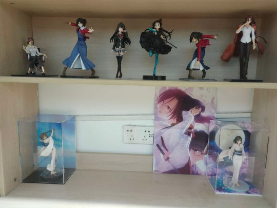 入坑手办的演变史2.0（宿舍由多变少，由简变精）