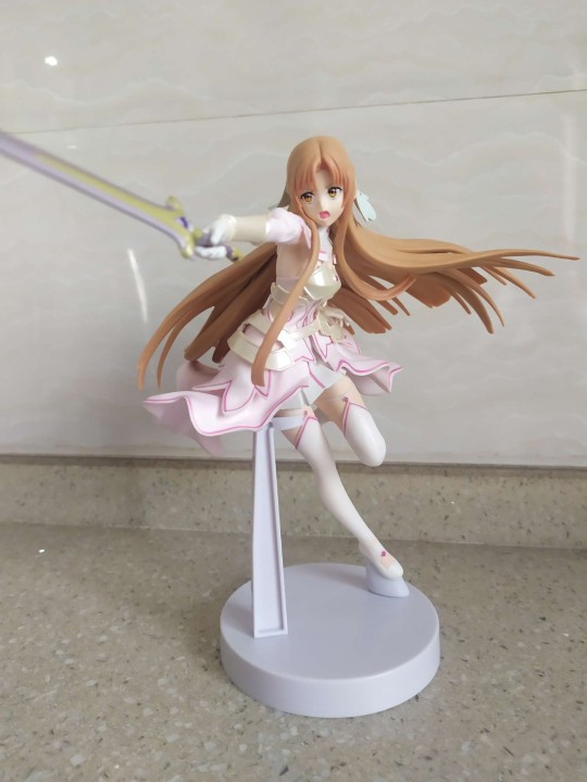 眼镜厂 创世神亚丝娜