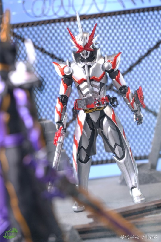 shf 假面骑士圣刃 saber 龙纹骑士