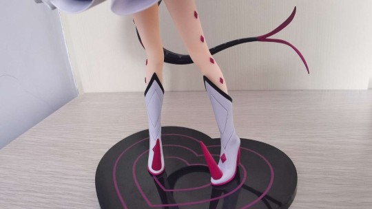 感觉肩膀一高一低，总体还行吧