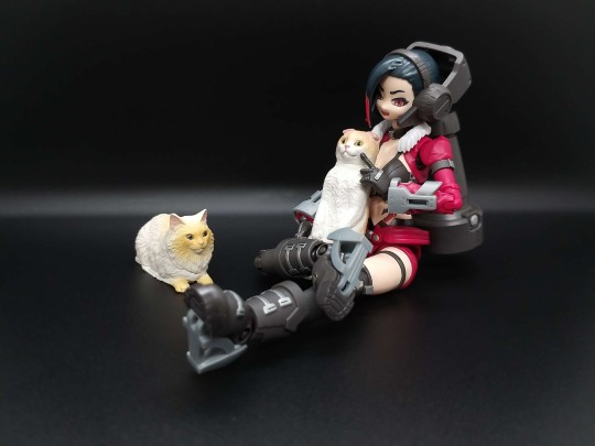 越看越觉得她像搞笑角色