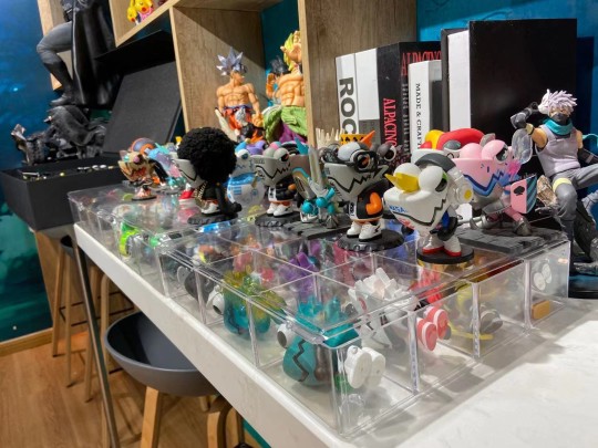 出变色龙全套 2周年限定礼盒也有 可看图