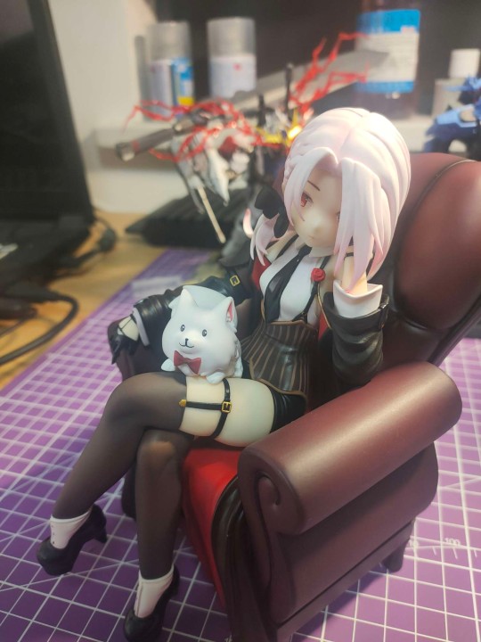 我怕不是买了个假货（躲进防空洞）