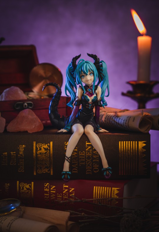 压泡面手办 VOCALOID 初音未来 小恶魔 ver.