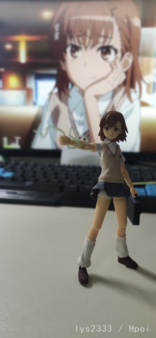 你指尖跃动的电光，是我此生不灭的信仰