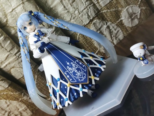 憨憨的圣诞树(❀｣╹□╹)｣*･