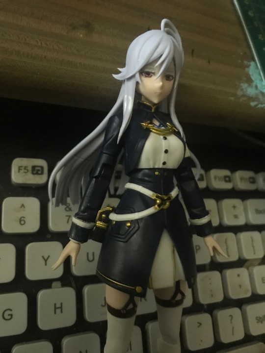 不存在的战区小姐姐改水贴眼