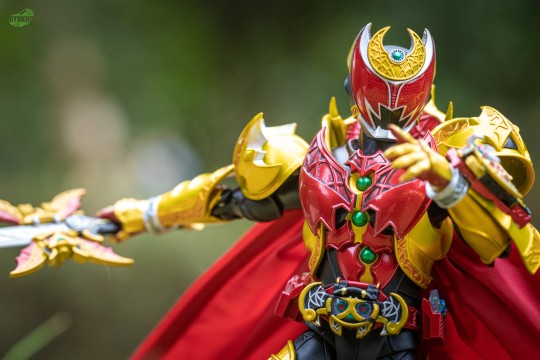 shf 真骨雕 假面骑士kiva 魔皇形态