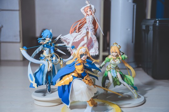 三女神与光之巫女