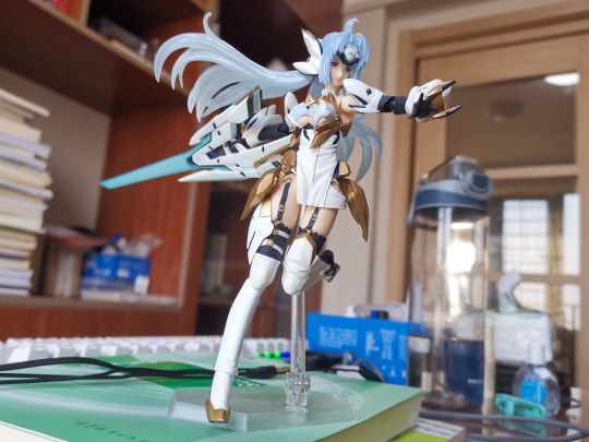 figma kos–mos ver.4