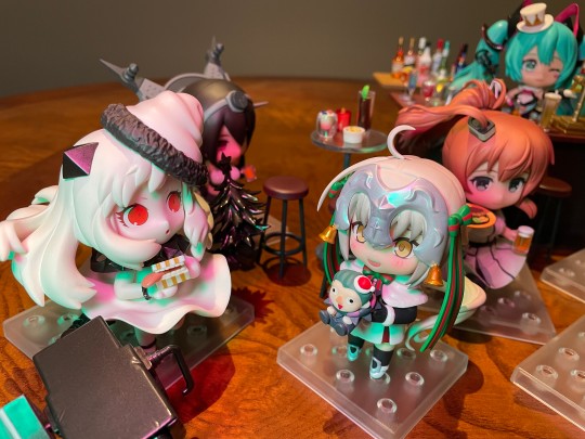 依然是后期摸鱼的一天，总之大家圣诞快乐