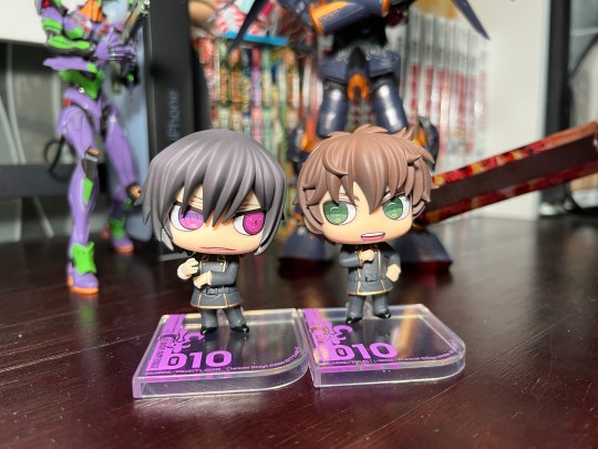 蚊香眼 鲁鲁修 朱雀