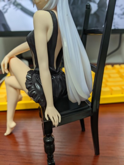 这只艾姬多娜还可以，作为景品还挺大只，1/7了得有