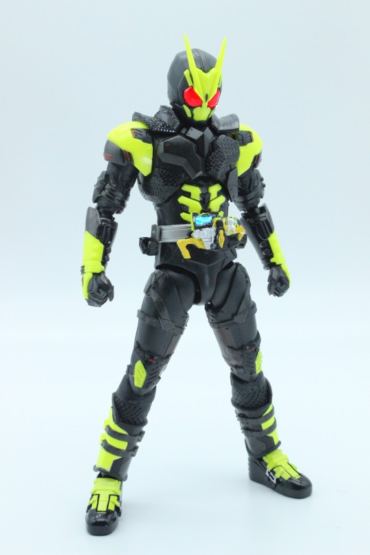 强制升华，假面骑士001