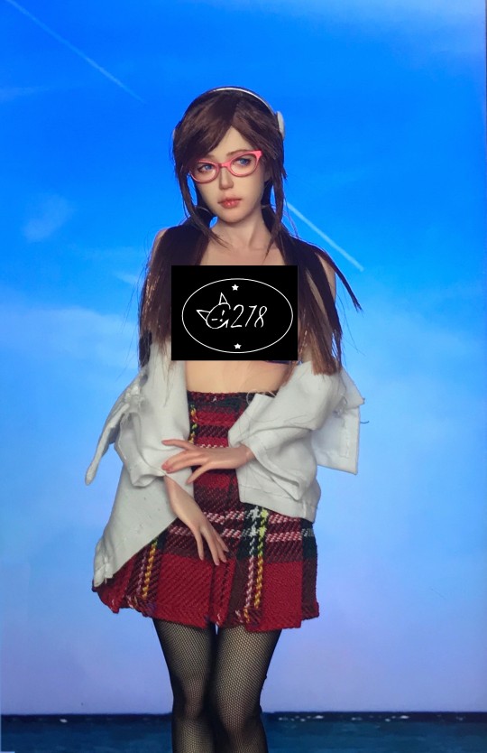 林浩己 眼镜娘 改 真希波