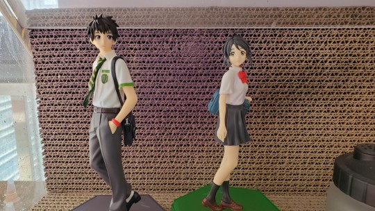 POP 你名的底座属实难看，所以自己做了一个