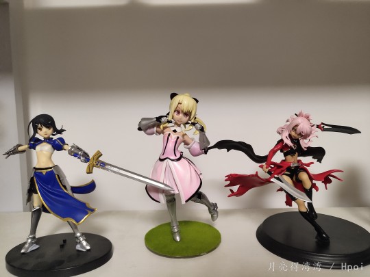 伊莉雅 小黑 美游三小只