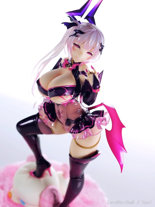 pink cat 艾维露琪亚