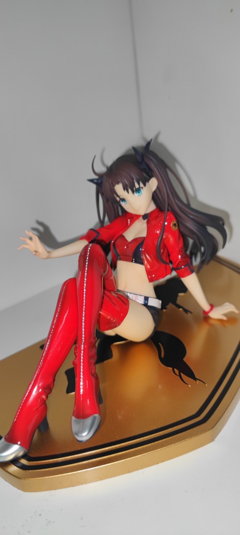 入坑的手办。都是喜欢买的，确实不戳