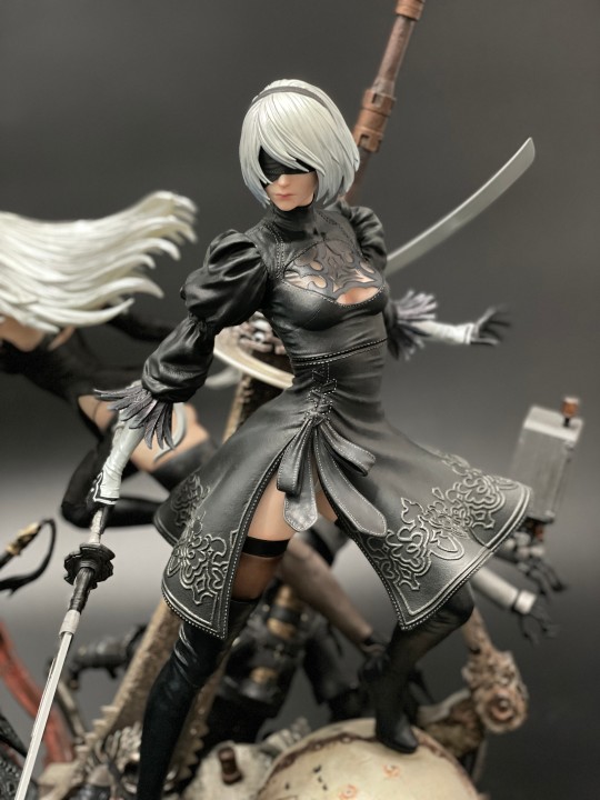 应该是目前最好的尼尔雕像！