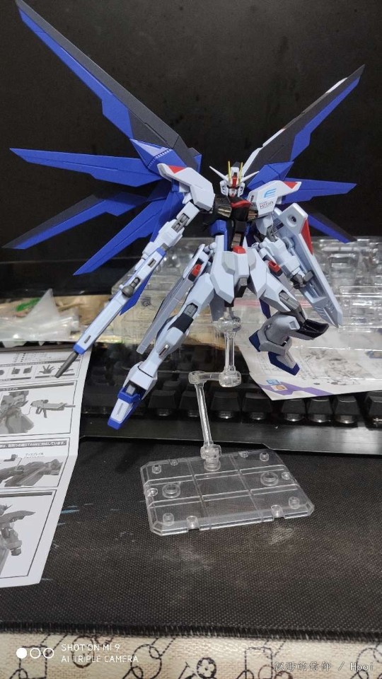 超帅超强 自由高达