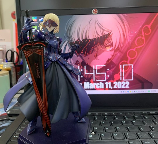 光泽漆+配剑后精神多了