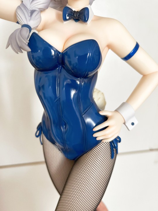 身材不错的大妹子