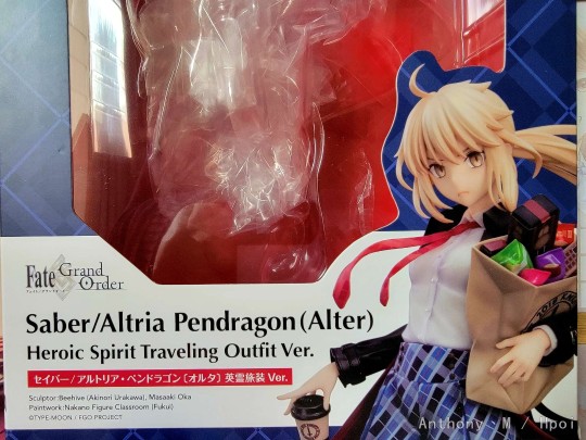 gsc 黑呆 英灵旅装
本家的 刚到货 右脚鞋子因为需要拆卸所以感觉很松 前刘海发梢的处理也有点一言难尽 右手拿咖啡的大拇指被咖啡盖的涂装沾到了颜色 漆面感觉挺糙的 脸感觉有点长了 大家先随便看看吧👀