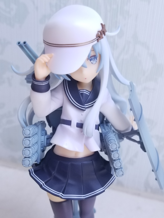 Quesq  Верный 响 -舰娘collection-