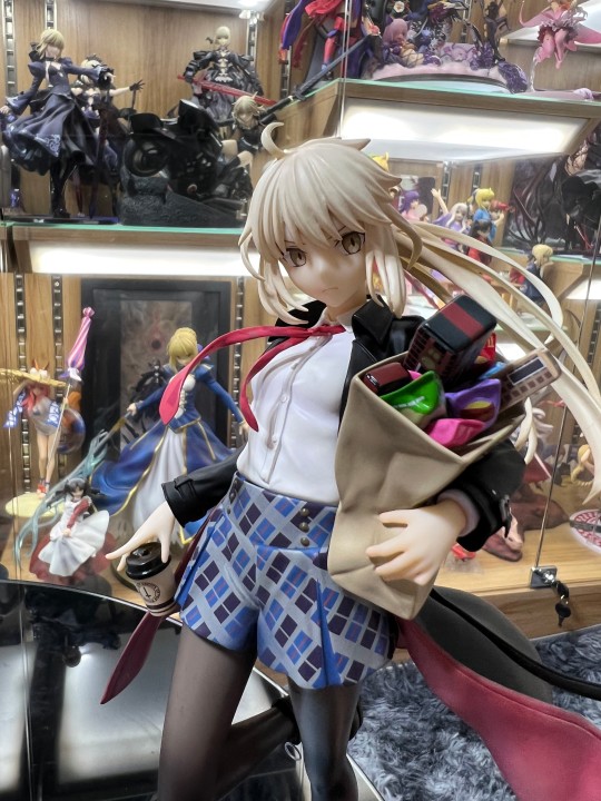 叶婷峰少手办收藏之143-回到家拆开塑封才发现拉胯的一逼的黑呆