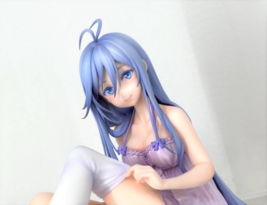 去年十月的官方发的展品图和当时网友传的实拍截图