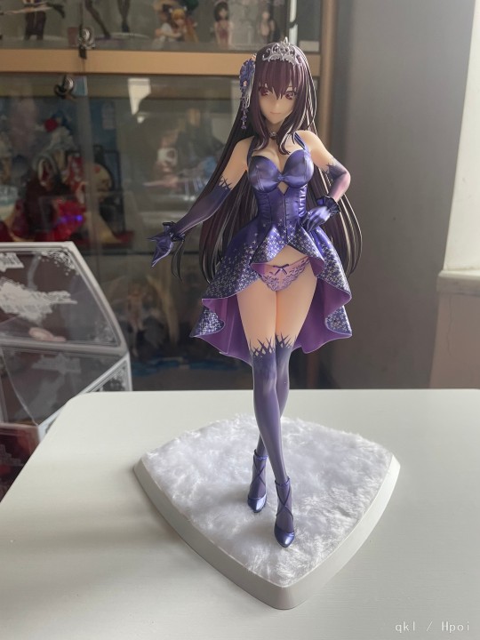 斯卡哈老太婆礼服