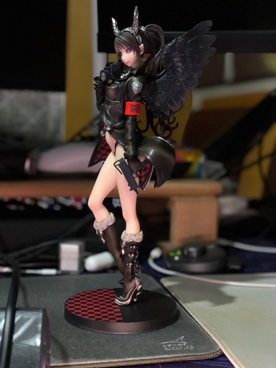 谁不喜欢黑深残帅姐姐呢