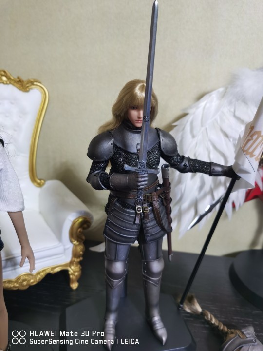 换成彦的头雕了