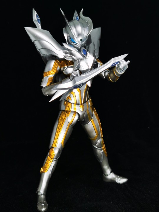 终极闪耀赛罗shf