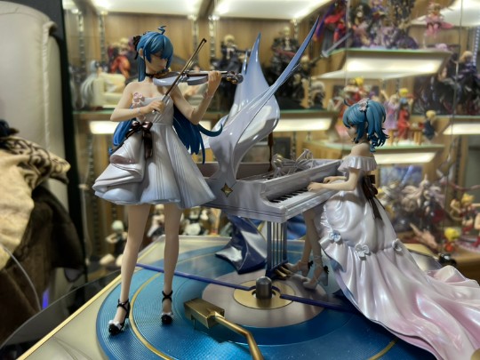 叶婷峰少手办收藏之163—卡农没有你们说的那么不堪（指钢琴和地台）