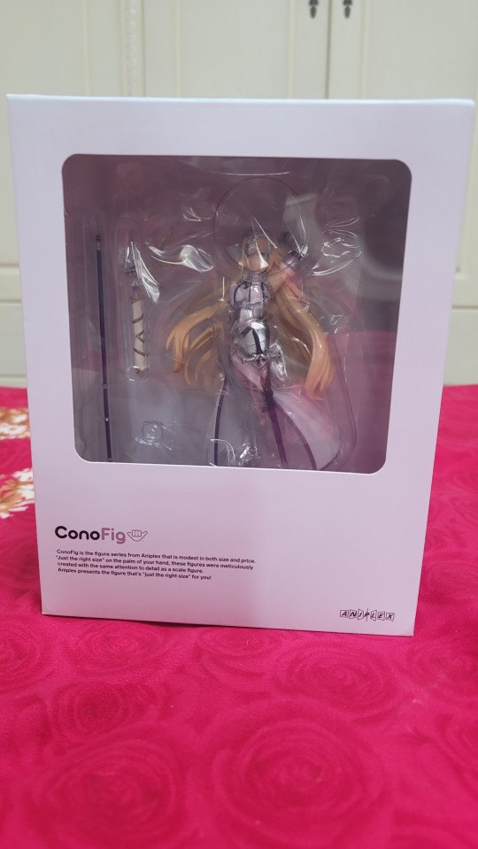 A跌白贞，配件软胶是弯的哈，头盔对脸部有阴影干涉影响角度面相