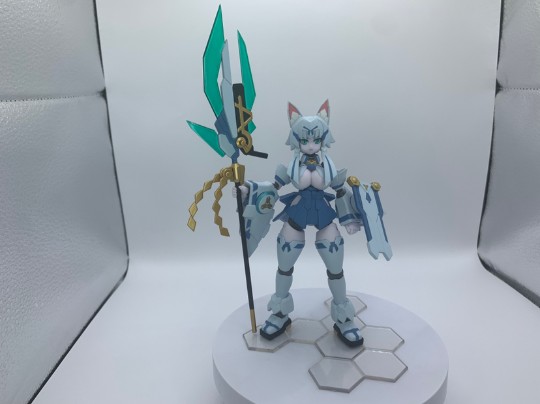 机械新人类莉莉