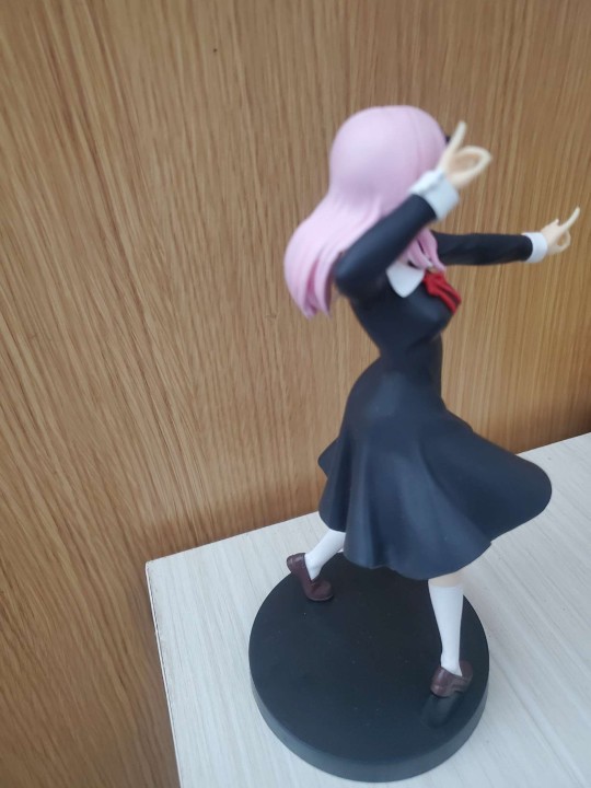 ૧(●´৺`●)૭